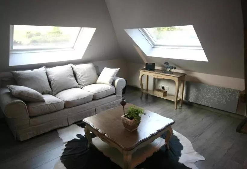 Aamiaismajoitus (B&B) Le Prieuré Chambres D Hôtes