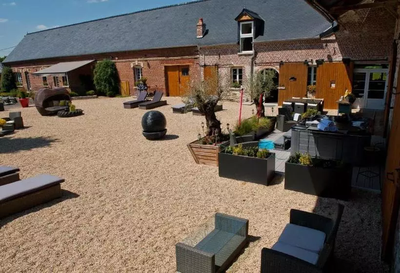 Aamiaismajoitus (B&B) Le Prieuré Chambres D Hôtes