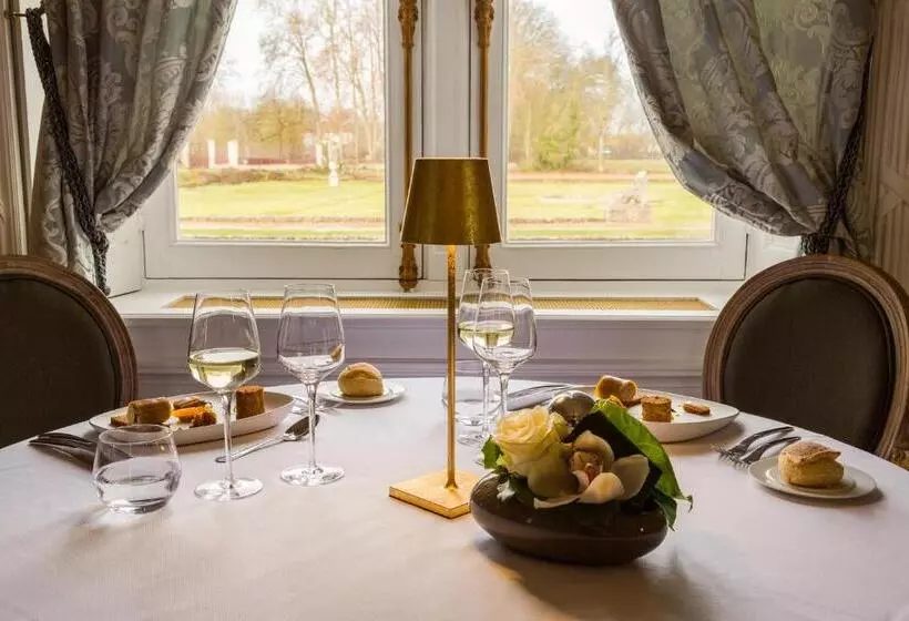 ベッドアンドブレックファースト The Originals Le Château De Dissay Poitiers