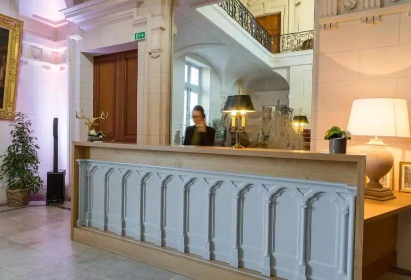 ベッドアンドブレックファースト The Originals Le Château De Dissay Poitiers