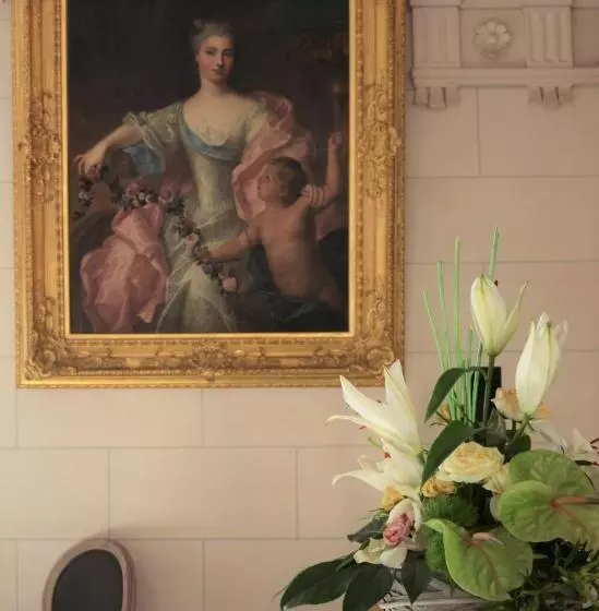 ベッドアンドブレックファースト The Originals Le Château De Dissay Poitiers