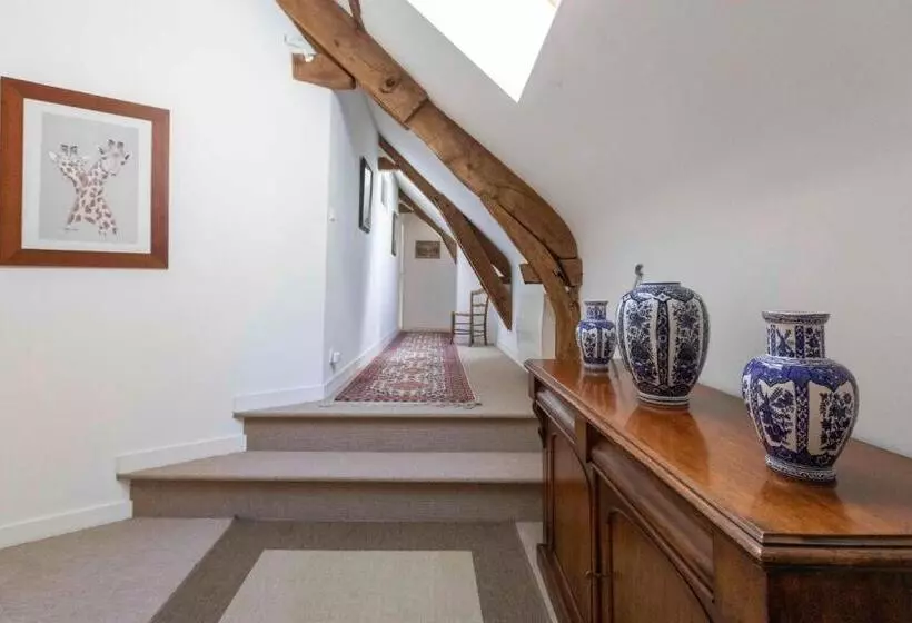 Majatalo L éco Domaine Du Chalonge