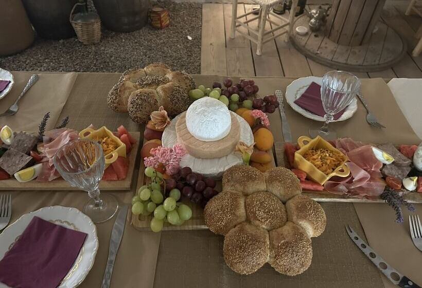 بنسيون Le Château De Failloux, Piscine Intérieure Et Sauna