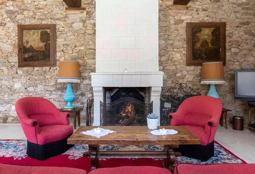 Majatalo L éco Domaine Du Chalonge