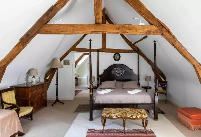 Majatalo L éco Domaine Du Chalonge