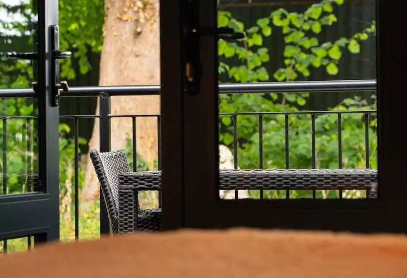 ユースホステル The Inn South Stainley