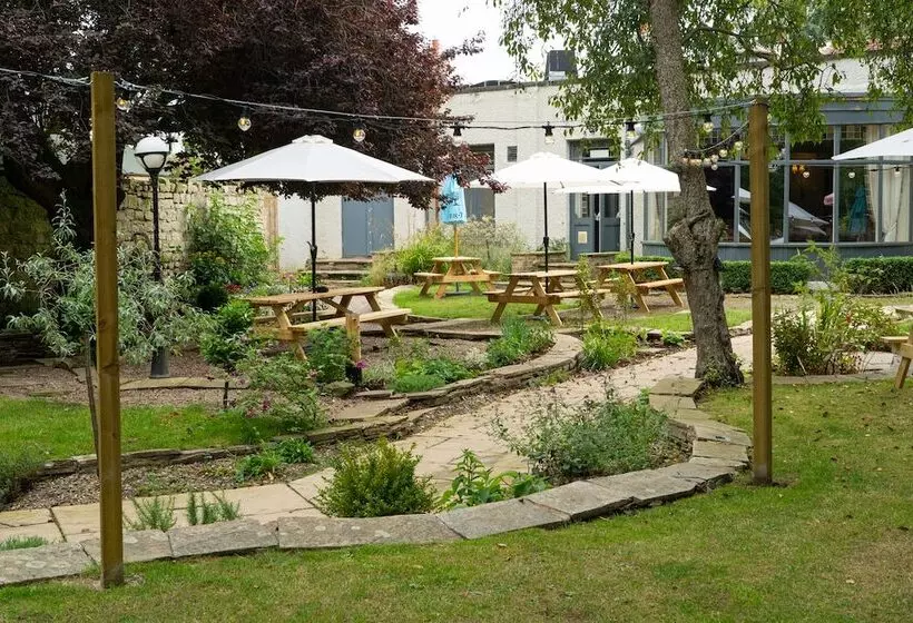 ユースホステル The Inn South Stainley