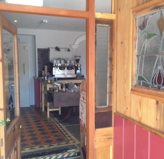 펜션 Ty Waldo Guest House