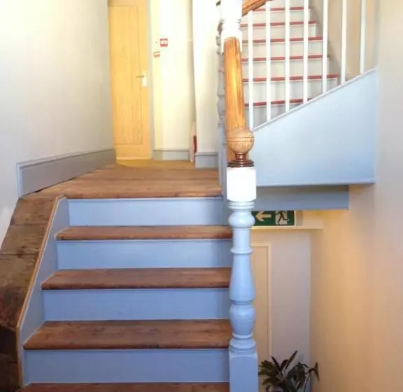 Majatalo Ty Waldo Guest House