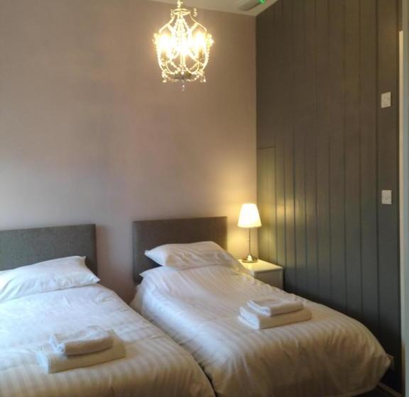 펜션 Ty Waldo Guest House