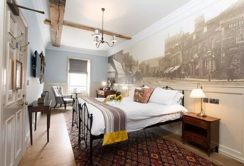 ユースホステル 1777. At The Albion