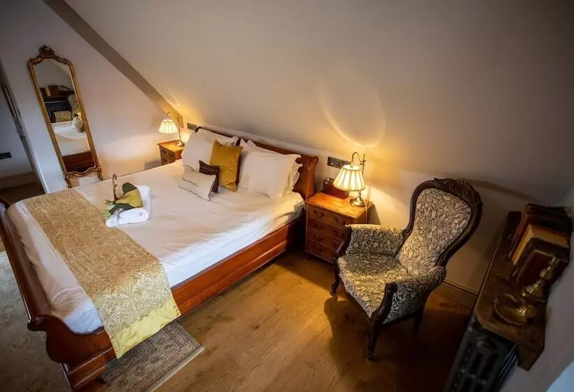 ユースホステル 1777. At The Albion