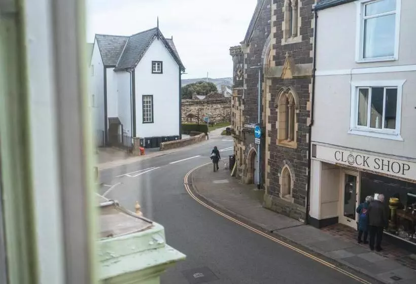 Retkeilymaja Johnny Dough's Conwy With Rooms