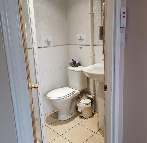 הוסטל Kings Head