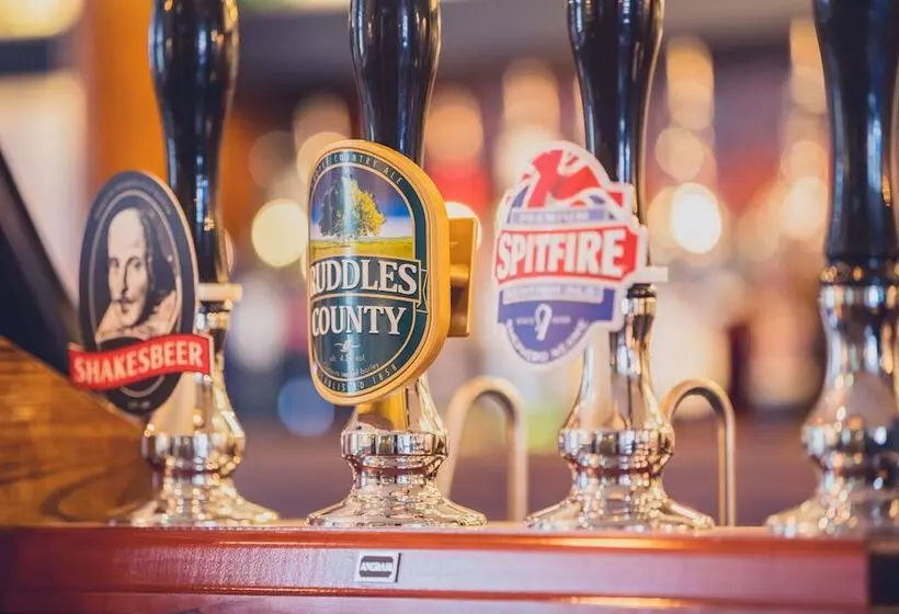 Retkeilymaja Shakespeare Inn