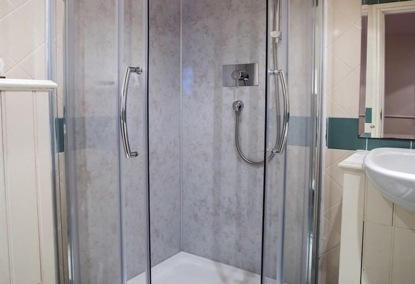 فندق صغير Shakespeare Inn