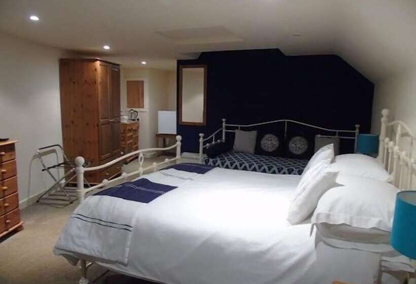 فندق صغير The Thistle Inn