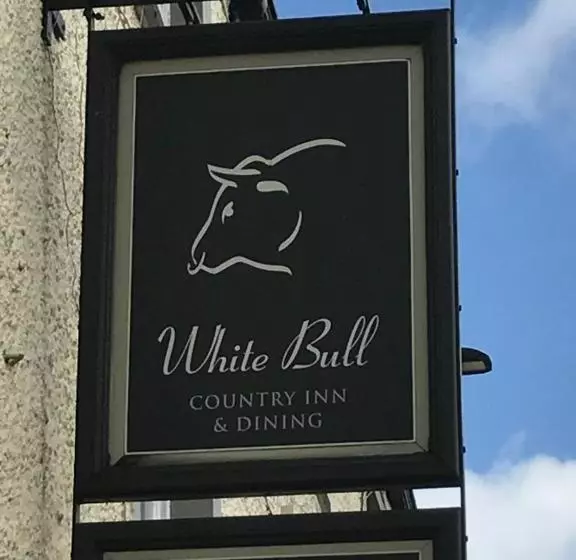 ユースホステル The White Bull Country Inn & Dining