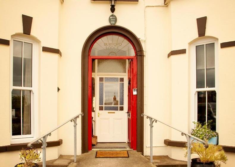 ペンション Burford Lodge Guest House