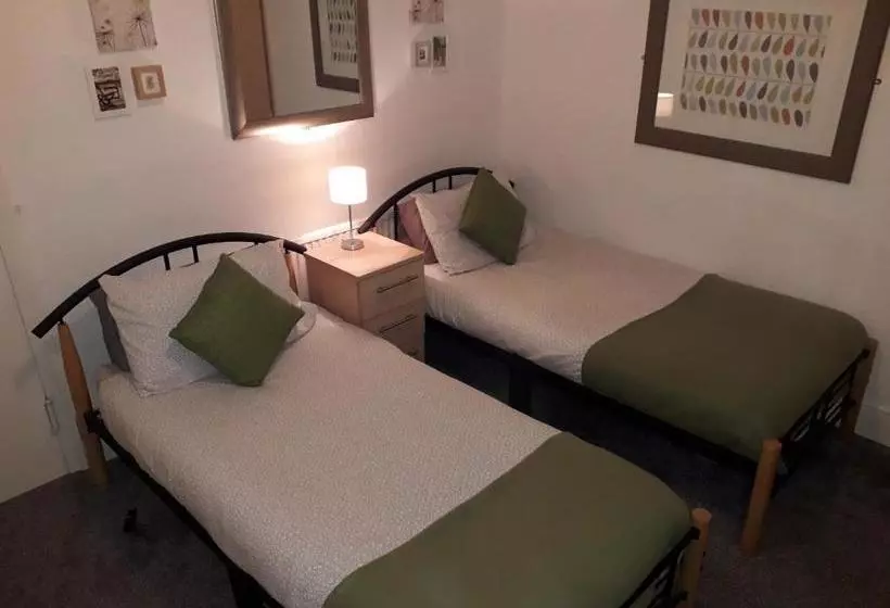 پانسیون Room@87