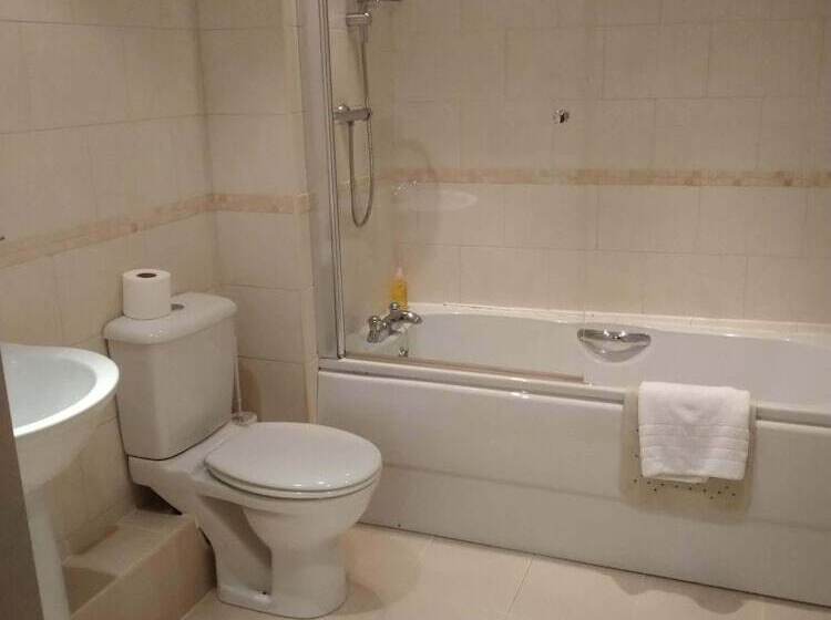 Victoria Cloisters Apartments