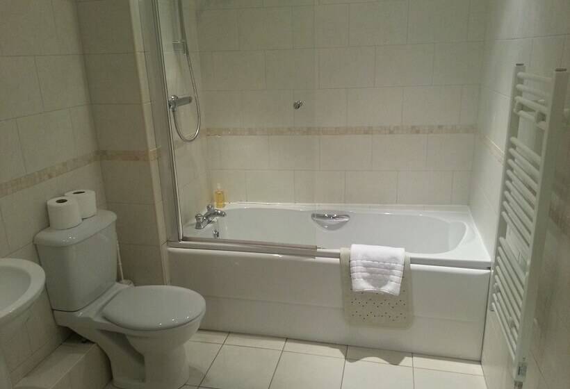 Victoria Cloisters Apartments