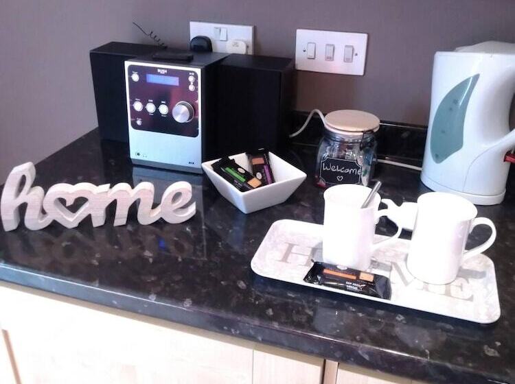 Victoria Cloisters Apartments