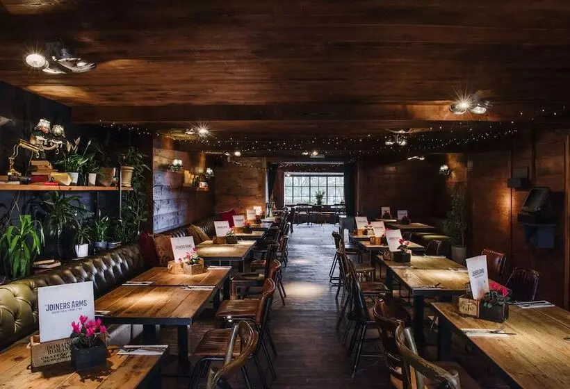 Retkeilymaja The Joiners Arms