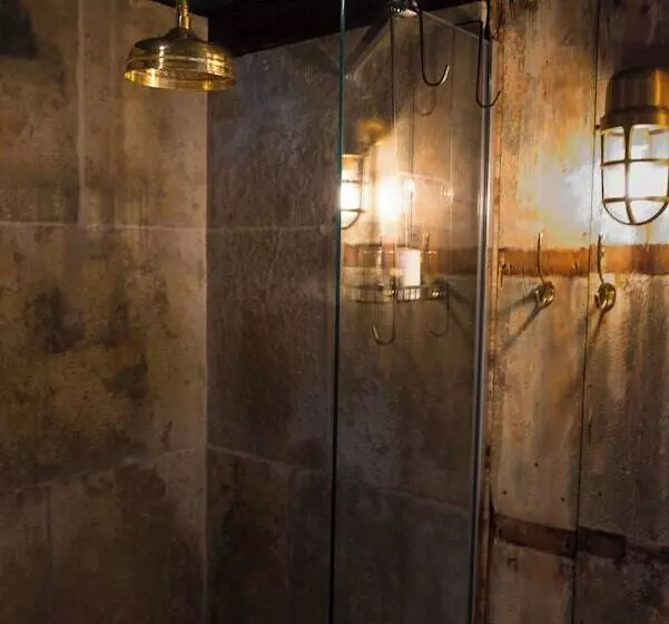 Retkeilymaja The Joiners Arms