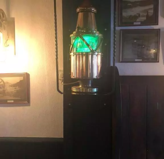 Retkeilymaja The Top House Inn