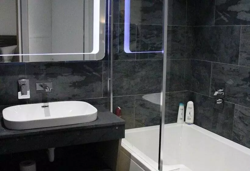 Retkeilymaja The Watersedge, Canal Cottages