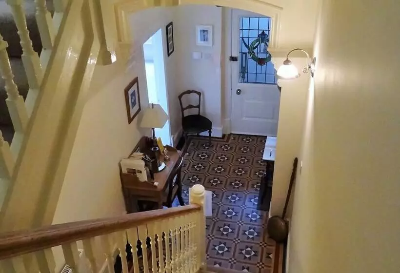 Majatalo Alcuin Lodge