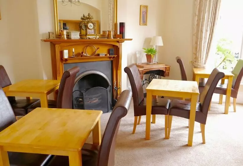 Majatalo Alcuin Lodge