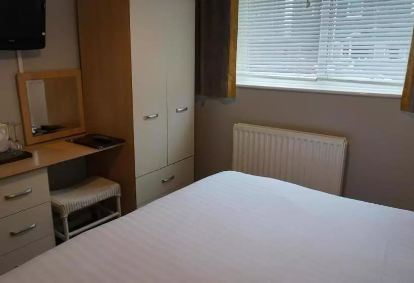 Majatalo Bluebird Lodge