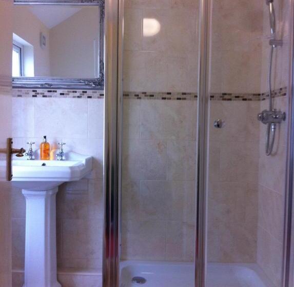 פנסיון Chadwick Guest House