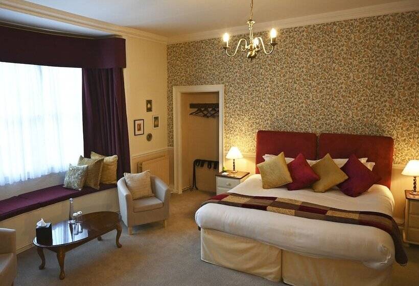 بنسيون Orchard Club   Newton House