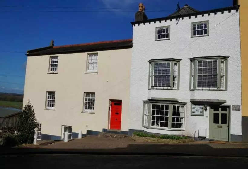 Majatalo Radcliffe Guest House