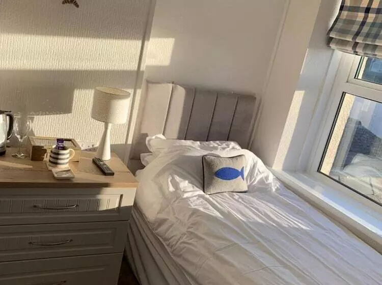 ペンション Sunrise Guest House