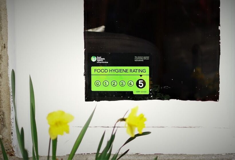 پانسیون West End Guest House