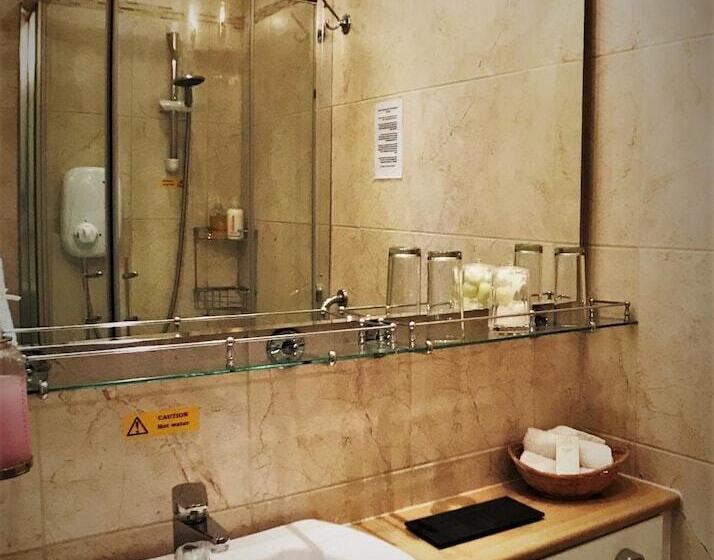 پانسیون West End Guest House