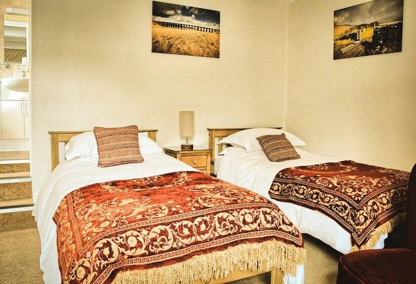 پانسیون West End Guest House