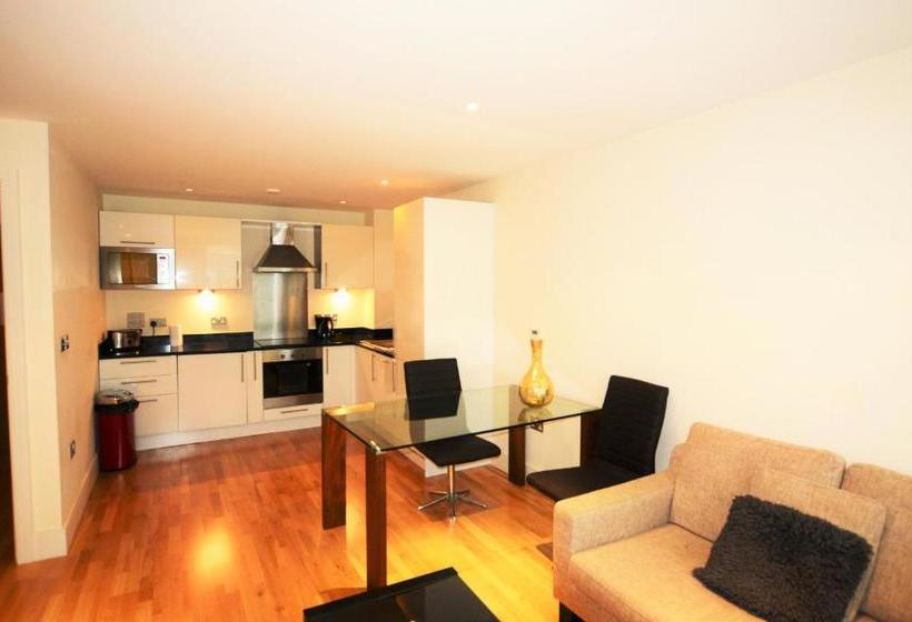 Zen Apartments  Excel & O2 Arena