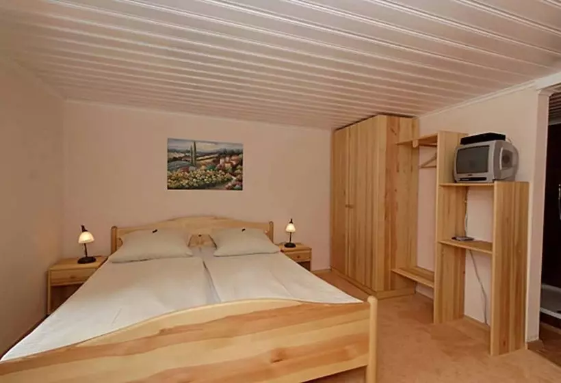 ユースホステル Landhaus Lehnerhof