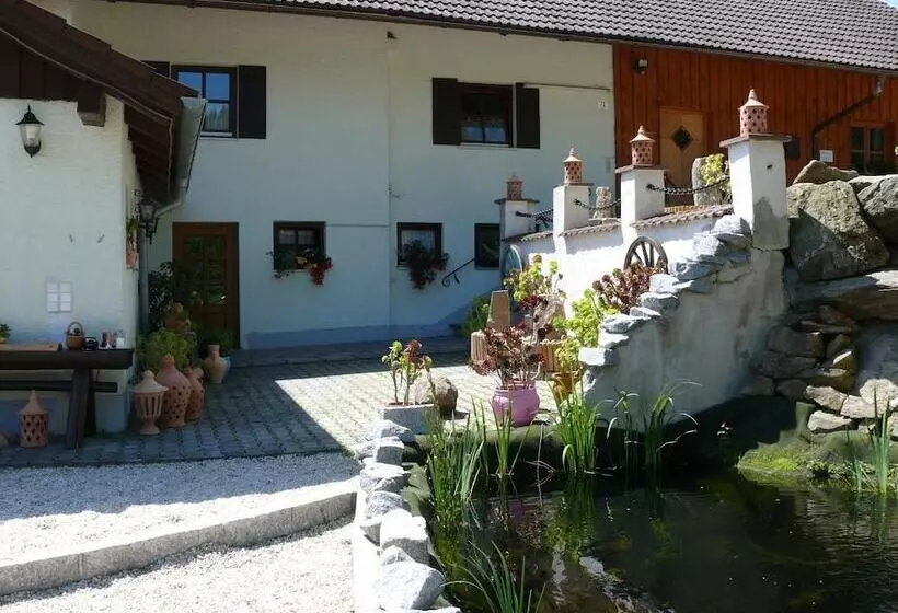 ユースホステル Landhaus Lehnerhof