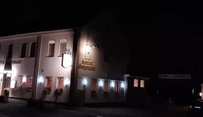 Retkeilymaja Steakhaus Galgenbach