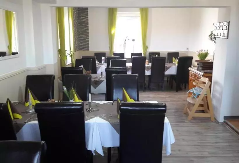 Retkeilymaja Steakhaus Galgenbach