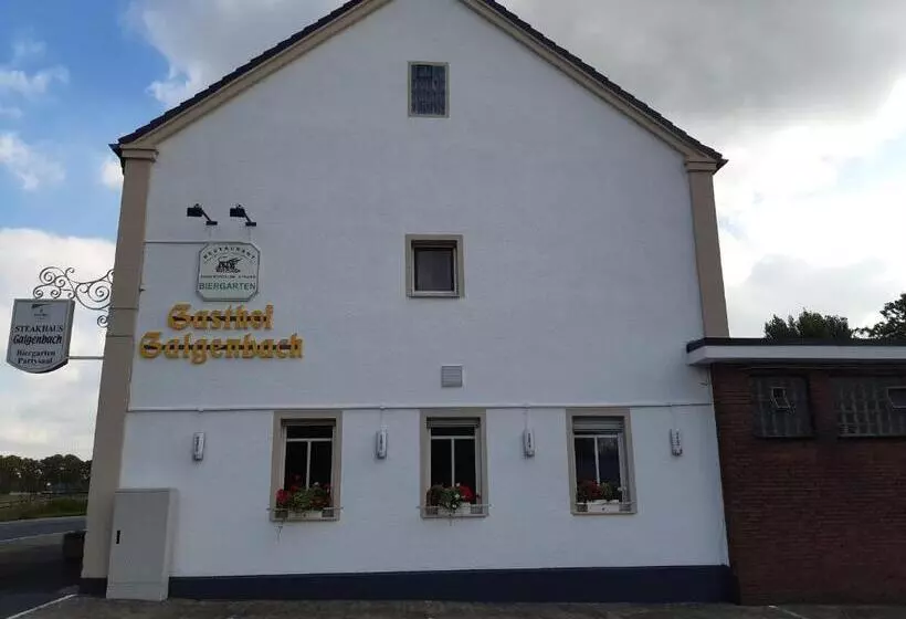 Retkeilymaja Steakhaus Galgenbach