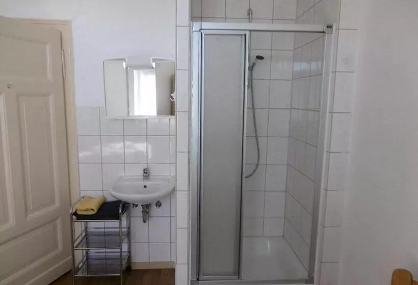 Retkeilymaja Steakhaus Galgenbach