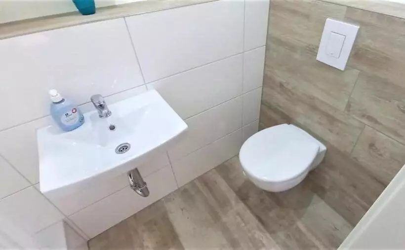 Retkeilymaja Steakhaus Galgenbach