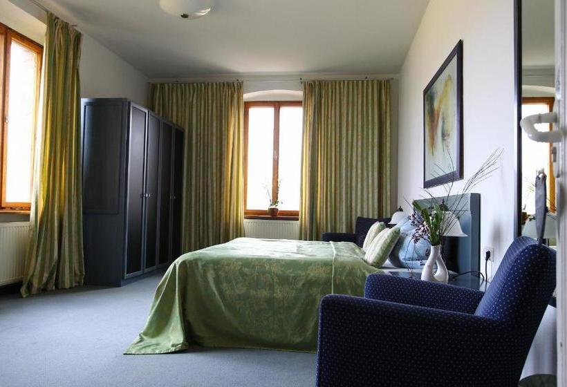 Отель & Restaurant Schloss Weißenburg